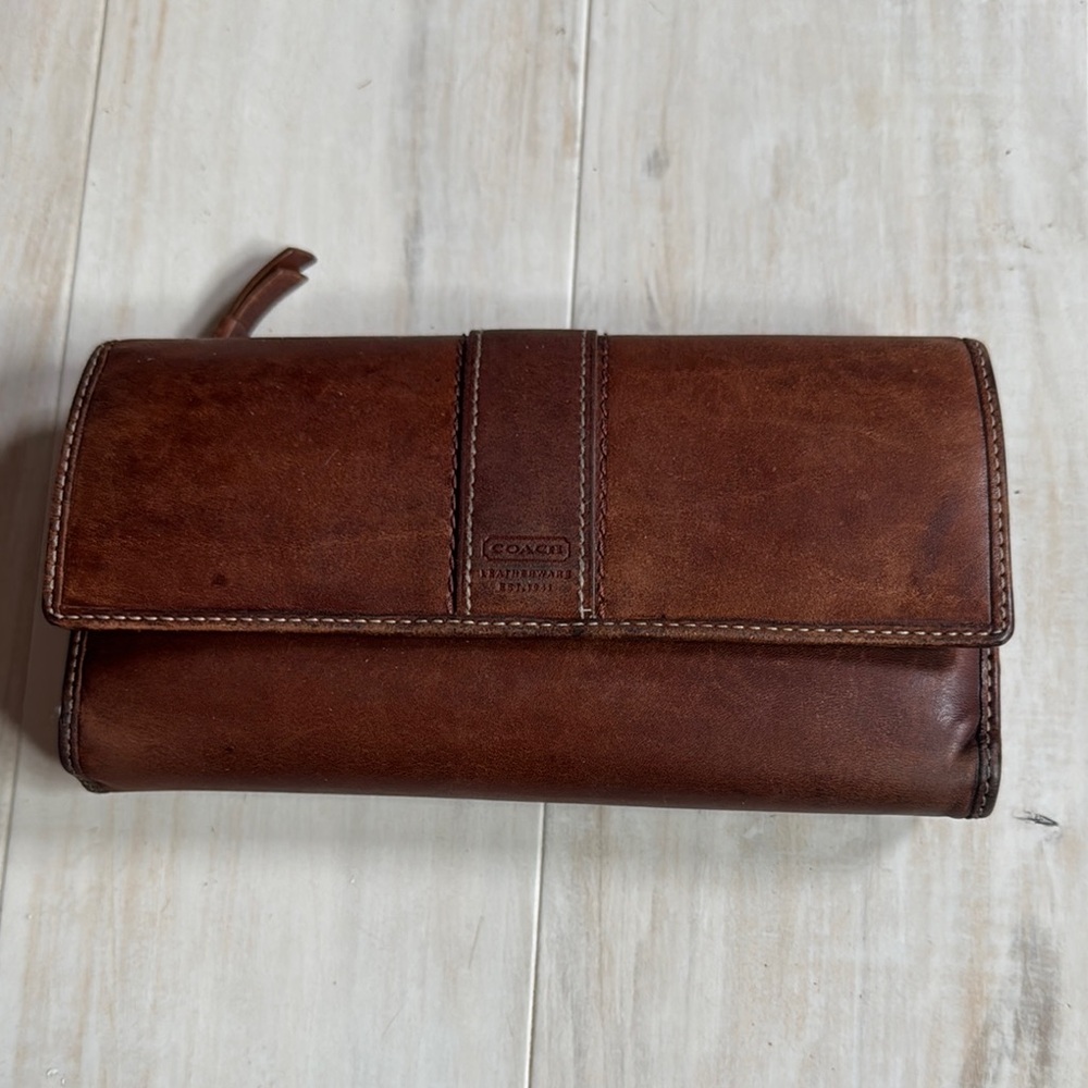 COPY - Coach Brown Leather Wallet Y2K